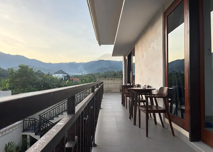 Qiana House * Manggis