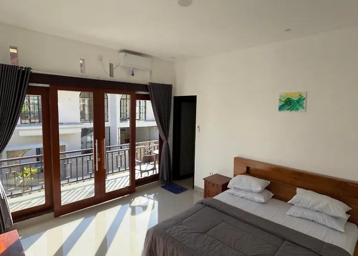 Qiana House